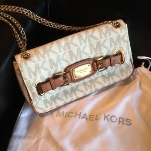 AUTHENTIC Michael Kors Hamilton flap bag